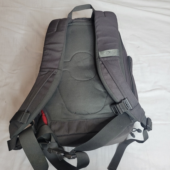 Canon eos 6d with multiple lenses and accessories - Picture 10 of 11